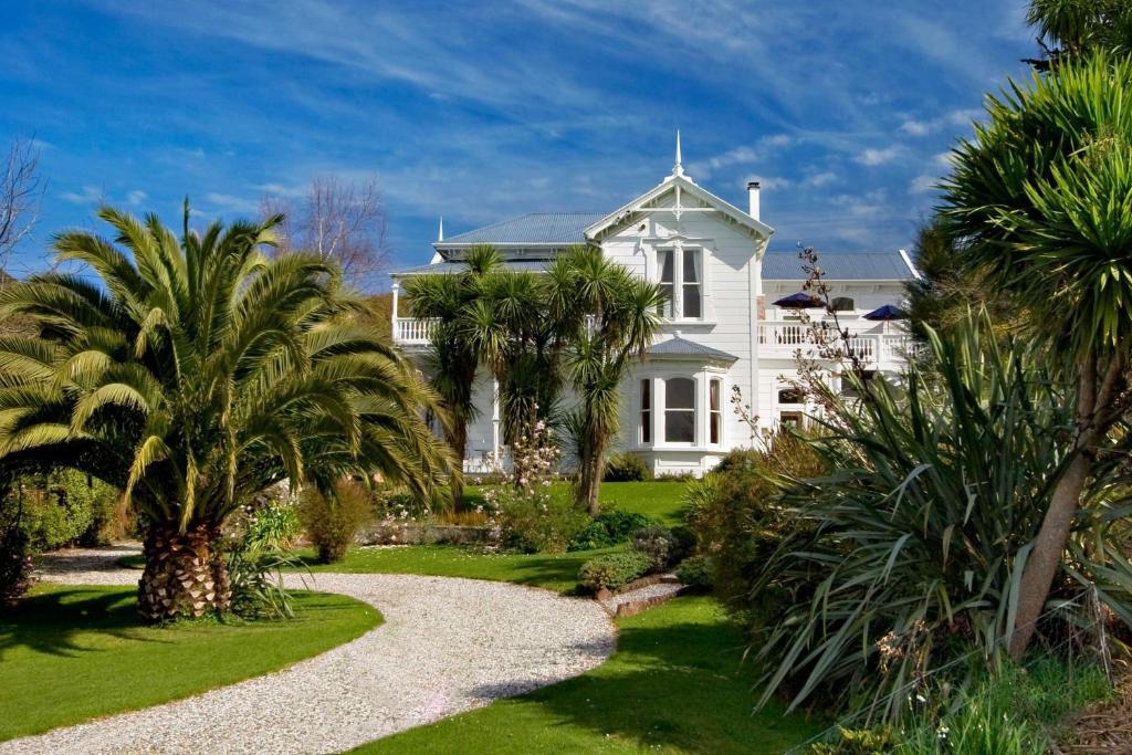 Sennen House Boutique Accommodation Піктон Екстер'єр фото